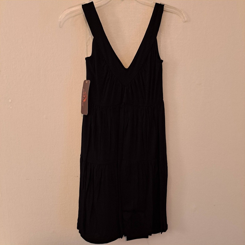 Jordache Black Tunic Top- Tiered Womens Med NWT V-Neck Sleeveless 1442-325